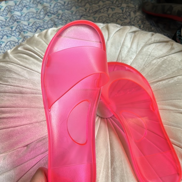 Neon Pink Jelly Slides size 9 - Picture 2 of 6